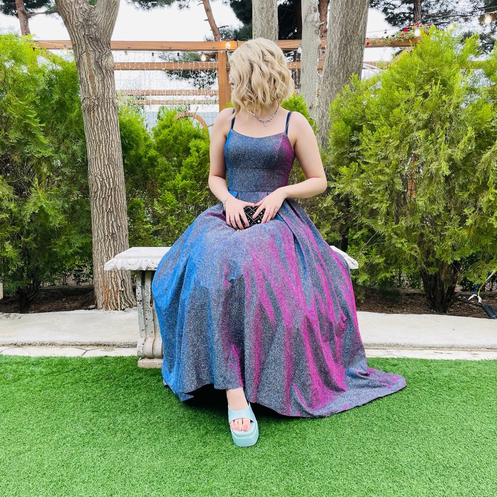 Prom/ wedding guest dress